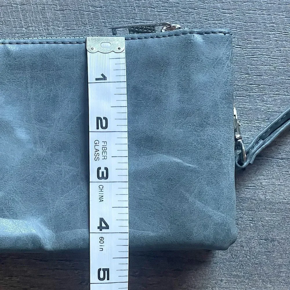 Charlotte Russe, Faux Leather, Gray, 3-Pocket, Wristlet. 4.25 by 6.5 inches.